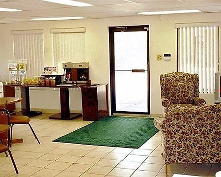 Parkway Inn Vestal Bagian luar foto