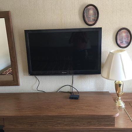 Parkway Inn Vestal Bagian luar foto